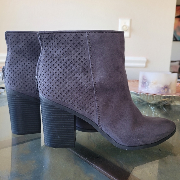 Gray Booties - Picture 4 of 7